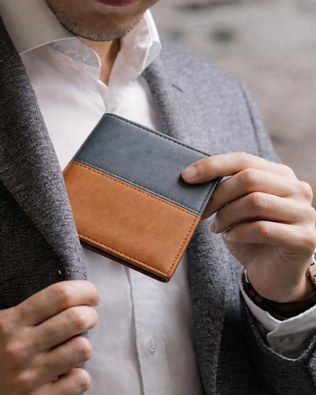 URTHEND Nero Vegan Leather Bi-Fold Wallet