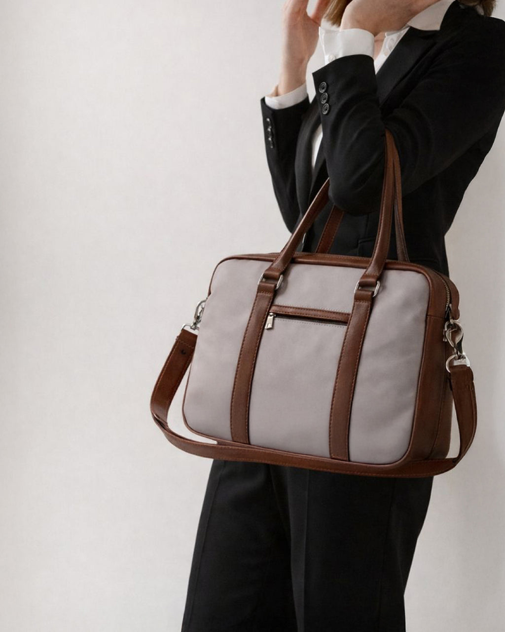 URTHEND Arco — Vegan Leather Carryall for Daily Work Essentials