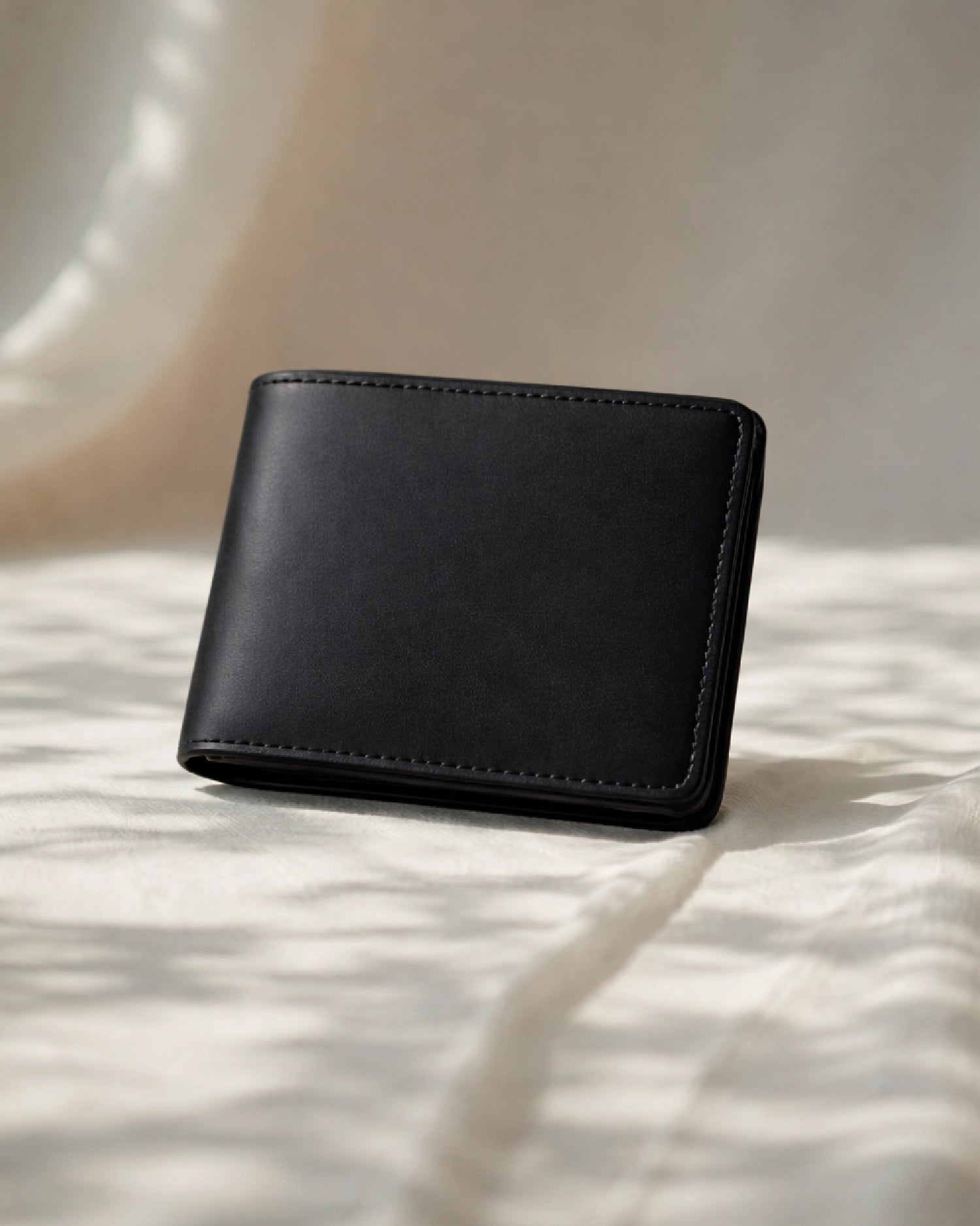 URTHEND Onyx Vegan Leather Bi-Fold Wallet